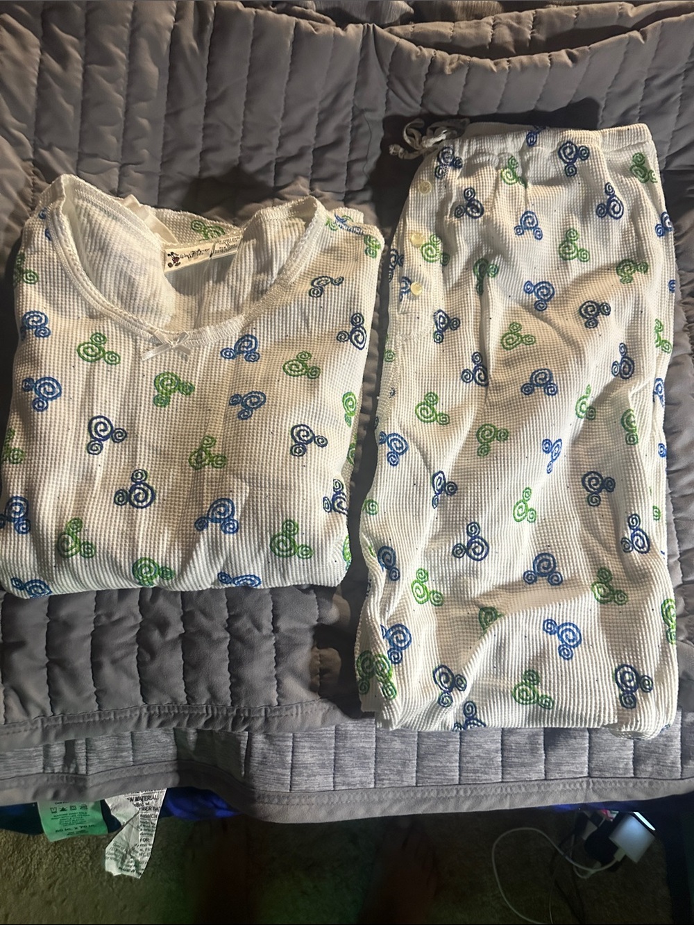 Walt Disney Pajama set women’s